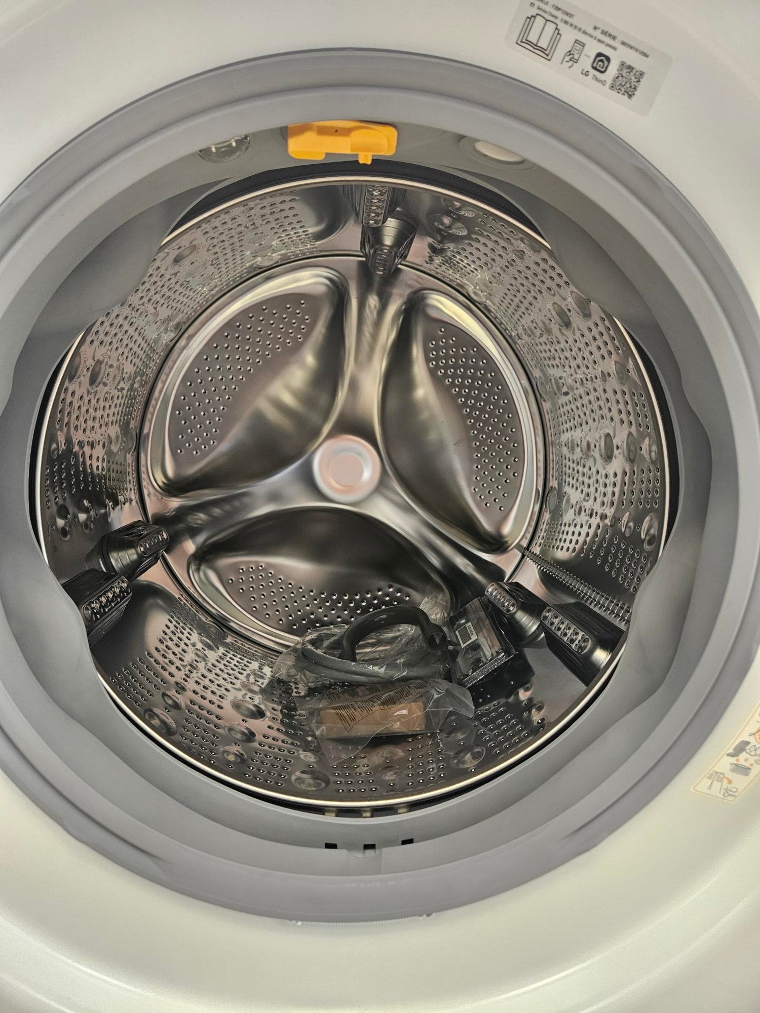 LG - F20P12WST Capacité 20 Kg Lave - linge hublot