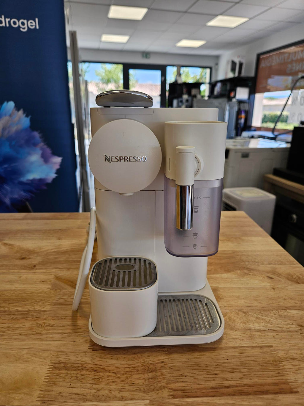 DELONGHI LATISSIMA ONE MACHINE A CAFE CAPSULE