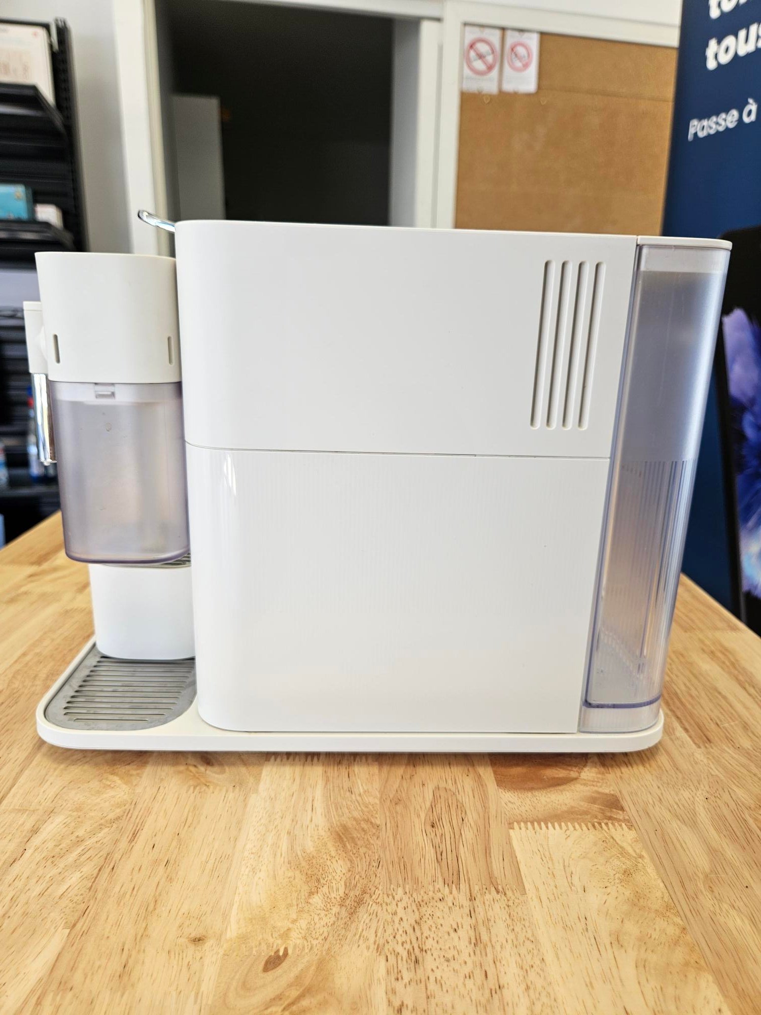 DELONGHI LATISSIMA ONE MACHINE A CAFE CAPSULE