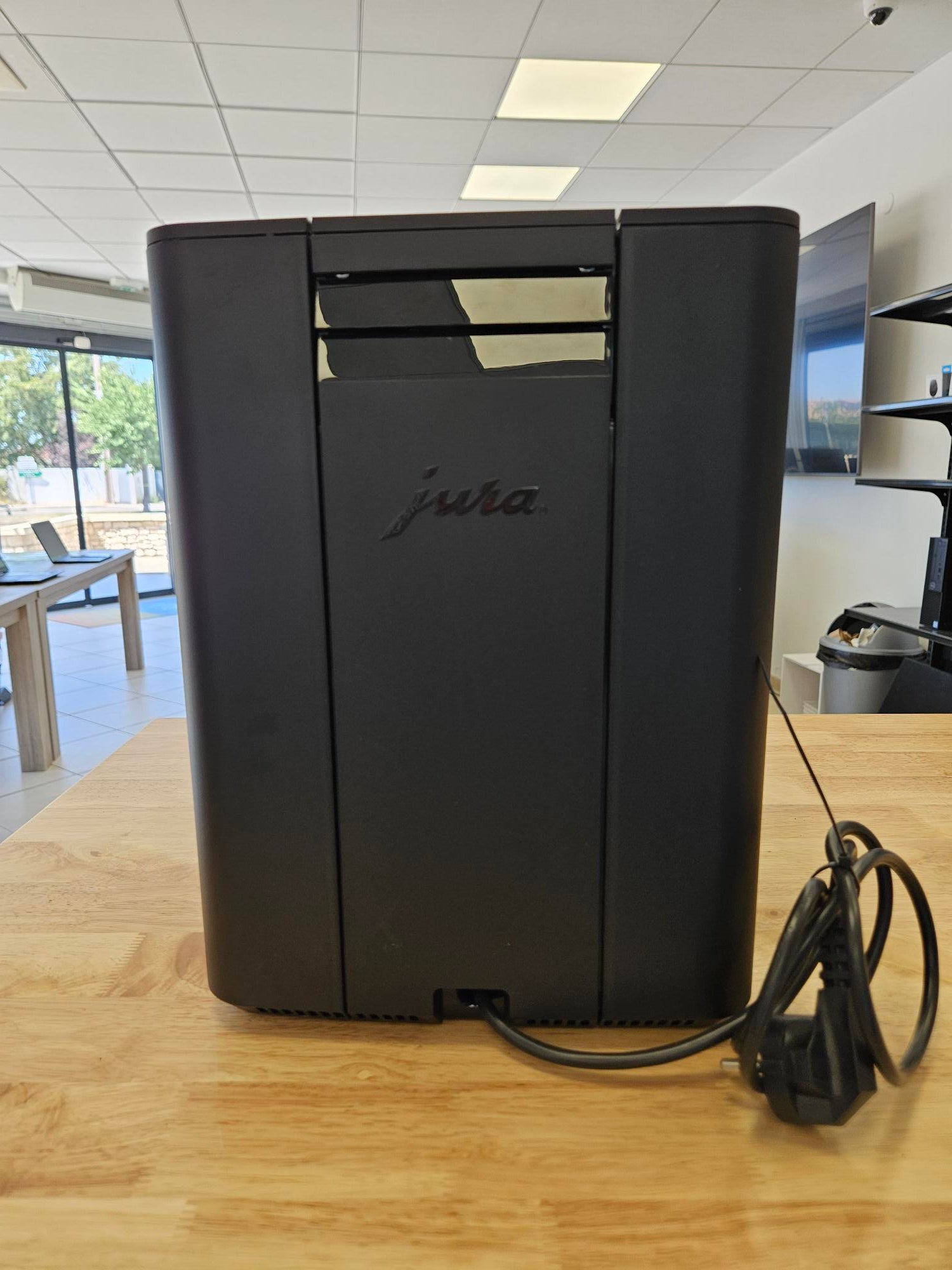☕ JURA C8 Piano Black – Machine à café à grain automatique premium